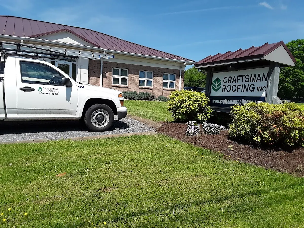 Quality Ice Dam Removal by experienced craftsmen in Windsor Forest
